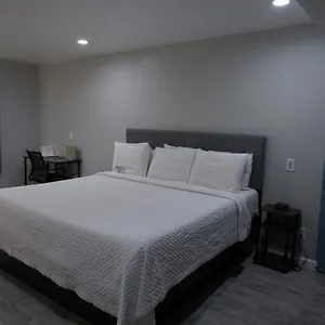 ** Hotel Capri USA